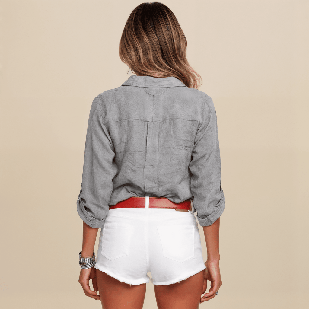 Camisa Feminina Leve de Botão
