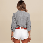 Camisa Feminina Leve de Botão